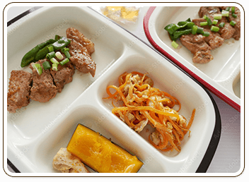 栄養士さんによるバランスの取れた食事をご用意